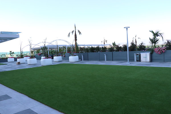 Image Rooftop 4 1027 - 79 of 123