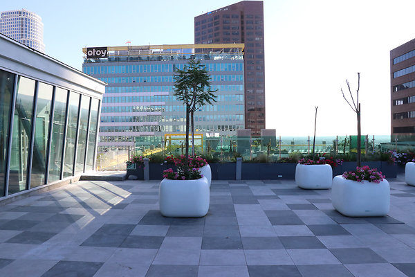 Image Rooftop 4 1027 - 67 of 123