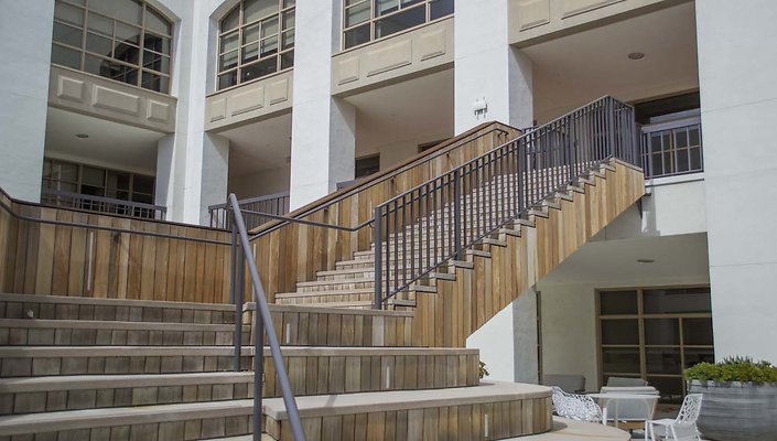 The-Park-Calabasas-Main-Building-Courtyard-034