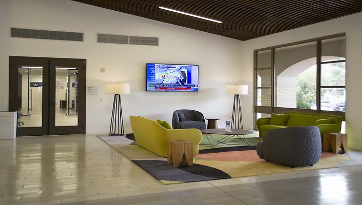 The-Park-Calabasas-Main-Building-Lobby-012