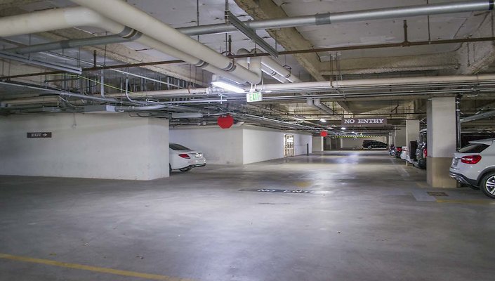 The-Park-Calabasas-Main-Building-Tenant-Parking-003