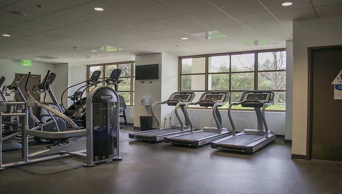 The-Park-Calabasas-Fitness-Center-004