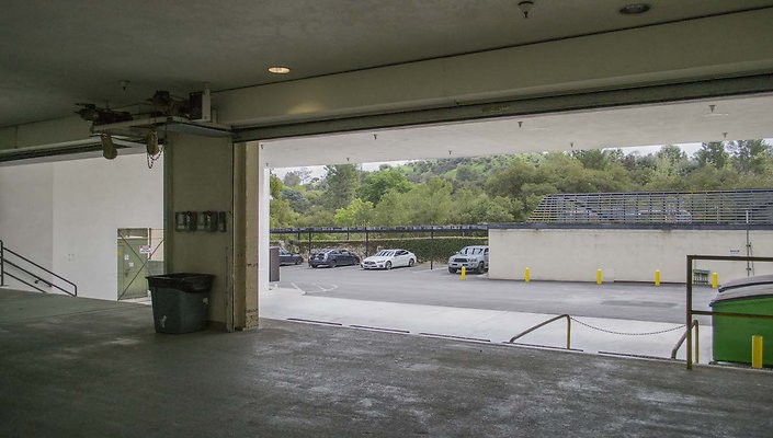 The-Park-Calabasas-Loading-Dock-018