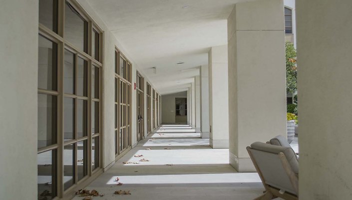 The-Park-Calabasas-Main-Building-Courtyard-031
