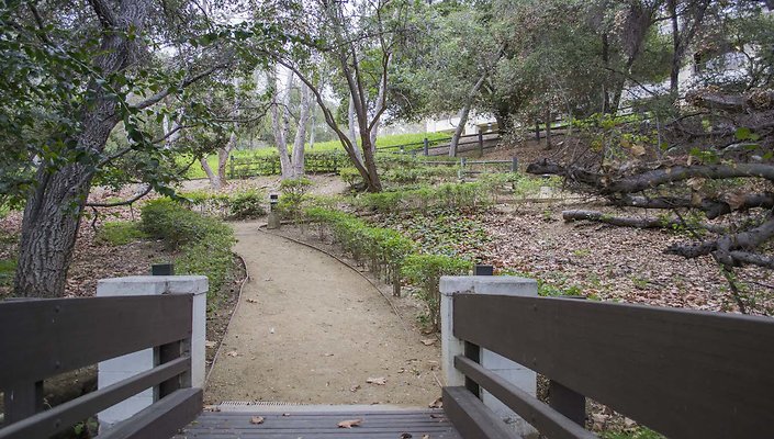 The-Park-Calabasas-Park-057