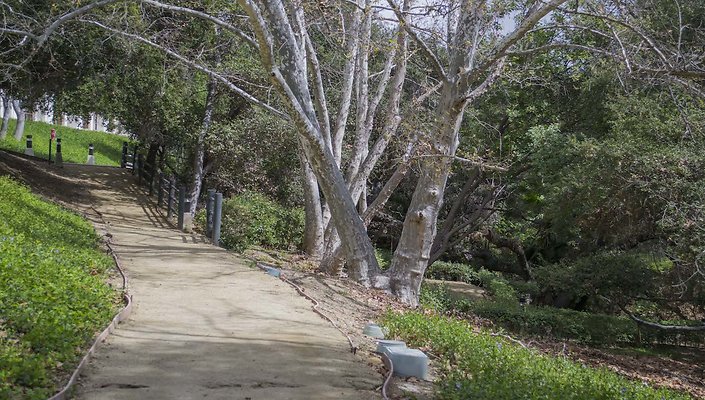The-Park-Calabasas-Park-011