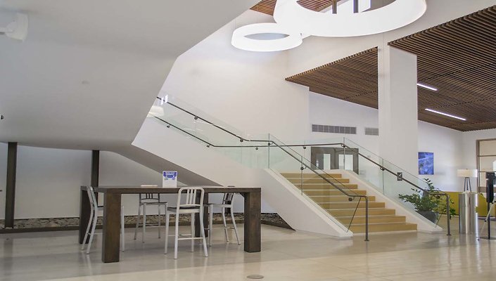 The-Park-Calabasas-Main-Building-Lobby-026