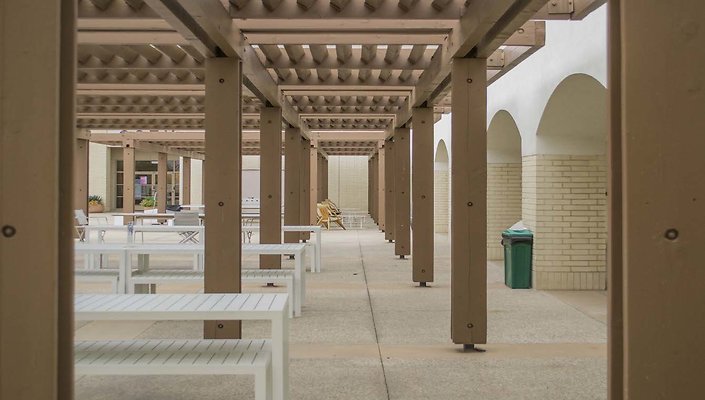 The-Park-Calabasas-Main-Building-Terrace-Pergulas-012