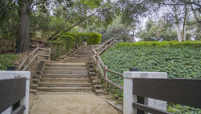 The-Park-Calabasas-Park-076
