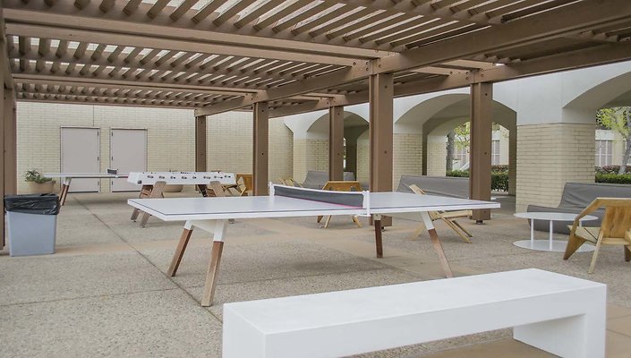 The-Park-Calabasas-Main-Building-Terrace-Pergulas-008