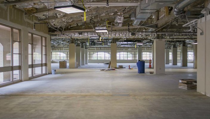 The-Park-Calabasas-Main-Building-Vacant-Suite-001