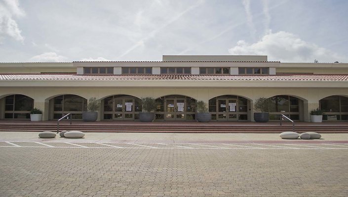 The-Park-Calabasas-Plaza-001