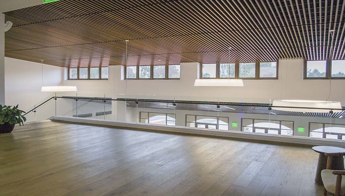 The-Park-Calabasas-Main-Building-Lobby-037