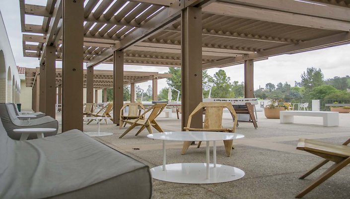 The-Park-Calabasas-Main-Building-Terrace-Pergulas-003