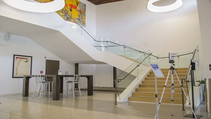 The-Park-Calabasas-Main-Building-Lobby-019