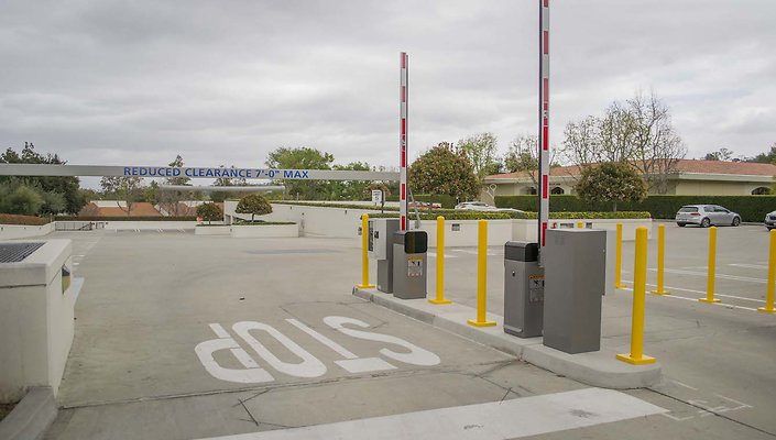 The-Park-Calabasas-Parking-Garage-002