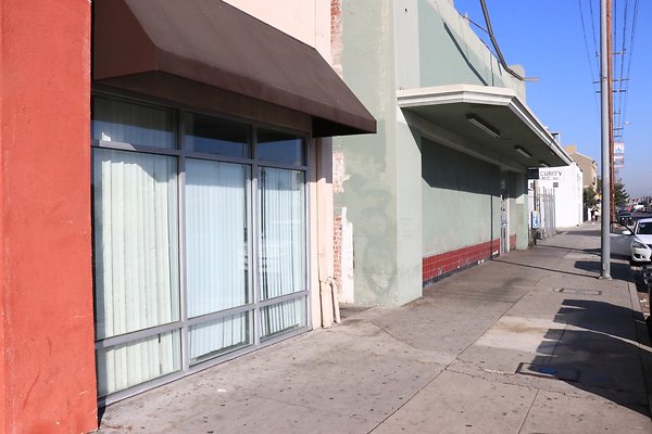 3871Western laundromat - 068