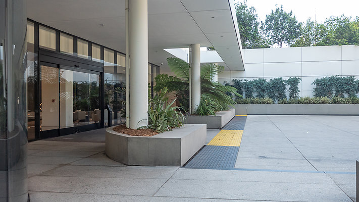 TheLandmark-LosAngeles Exterior-15