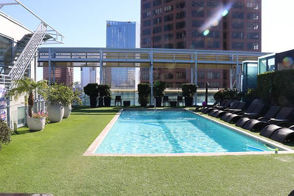 Image Rooftop 4 1010 - 26 of 53
