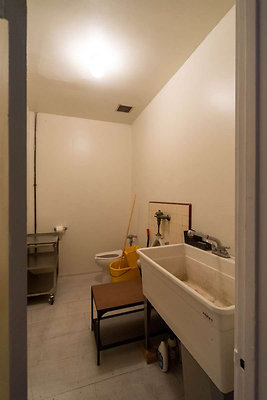 12999 bath 2