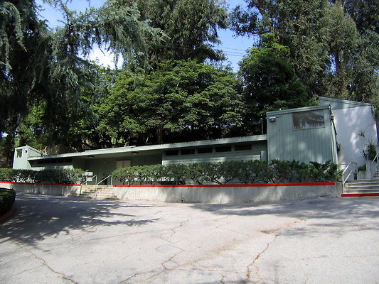 10 Oxy Amphitheater