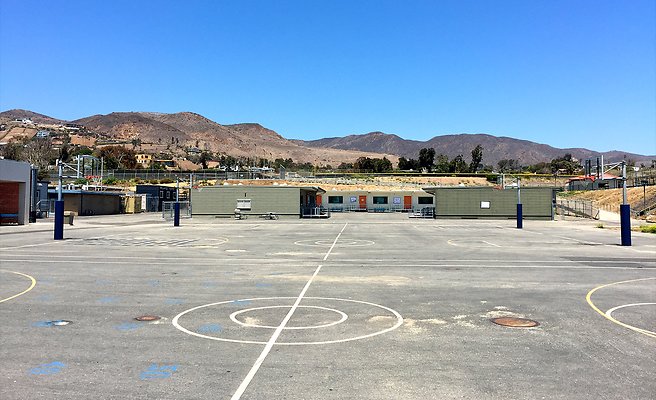 Malibu-HS-Basketball-Courts