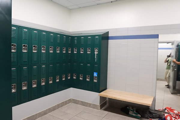 samohi Lockers pool - 2 of 16