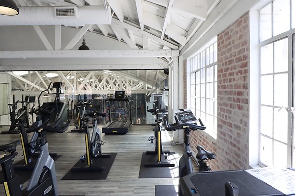 Pharos Gym UpperMain Cardio - 16 of 27