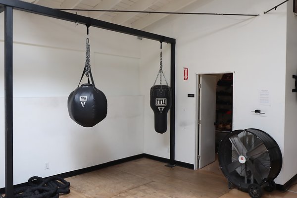 PharosGym BoxingWeights Upstairs - 22 of 95