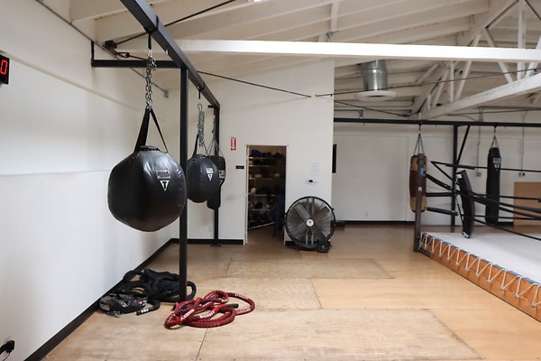 PharosGym BoxingWeights Upstairs - 4 of 95