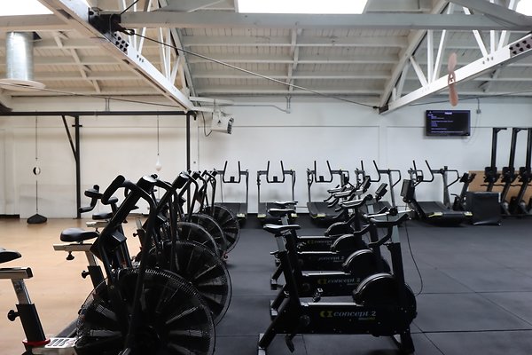 PharosGym BoxingWeights Upstairs - 27 of 95