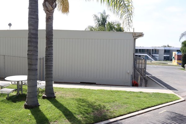MalibuHigh LowerBBall exterior - 14 of 17