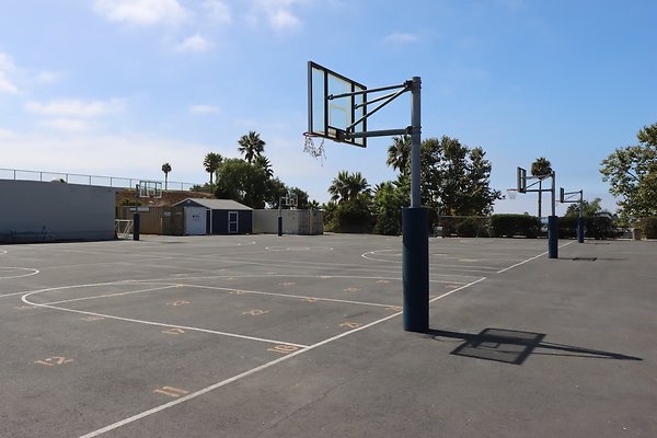 MalibiHigh BBallCourts Ext - 28 of 41