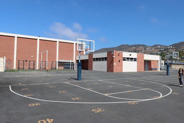 MalibiHigh BBallCourts Ext - 3 of 41
