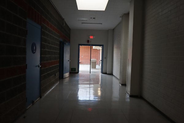 MalibuHigh UpperBball Hallways - 10 of 34