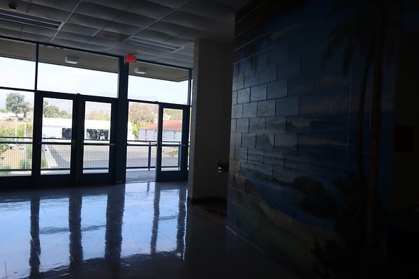 MalibuHigh UpperBball Hallways - 19 of 34