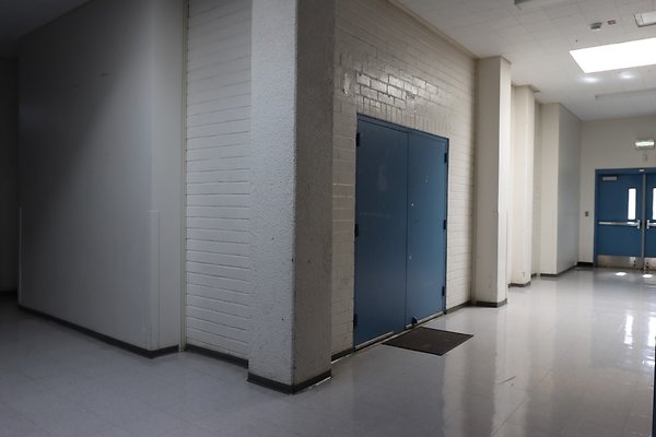 MalibuHigh UpperBball Hallways - 15 of 34