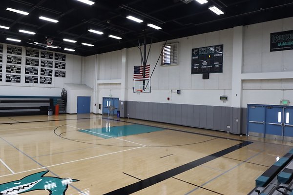 MalibuHigh LowerBBallCourt Int - 16 of 38