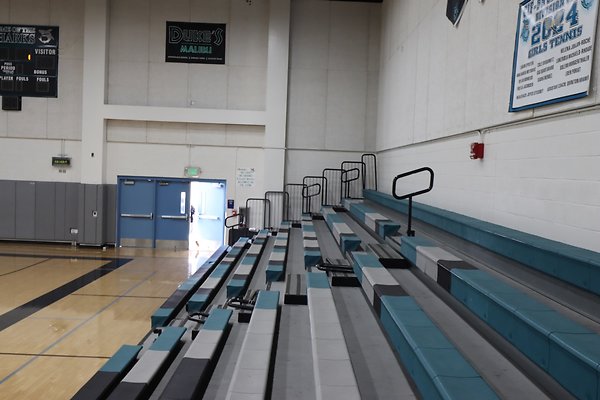 MalibuHigh LowerBBallCourt Int - 14 of 38