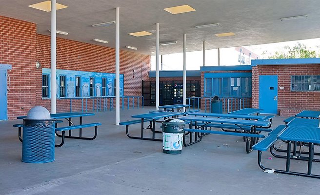 MalibuHigh cafeteria Ext - 3 of 3