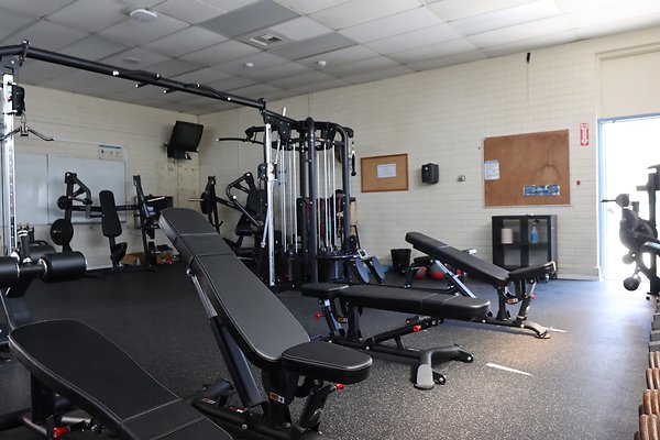 MalibuHigh WeightRoom 1 - 23 of 31