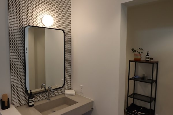 Cast 14024 Interior - 27 of 114
