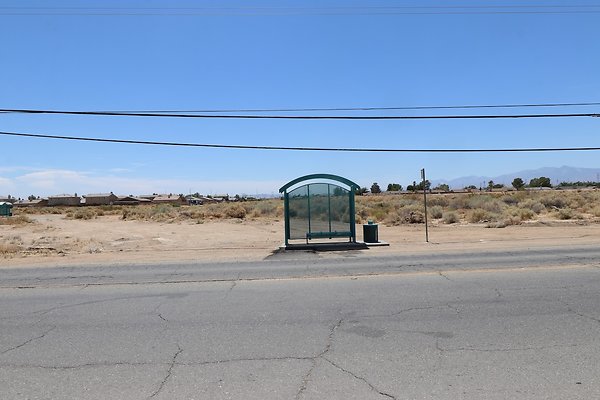 Adelanto Chamberlaine BusStop - 4 of 40