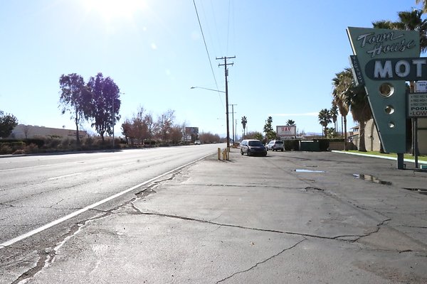 TownHouseMotel - 09