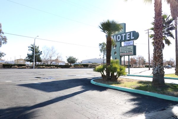 TownHouseMotel - 14