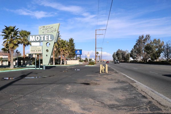 TownHouseMotel - 05