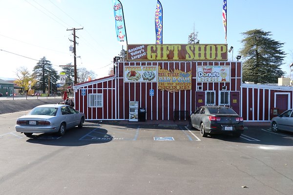 CharlieBrown restaurant - 05