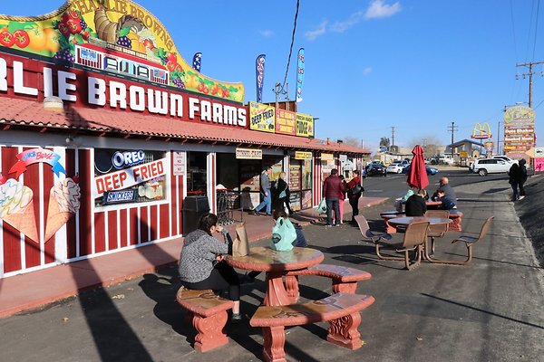 CharlieBrown restaurant - 25
