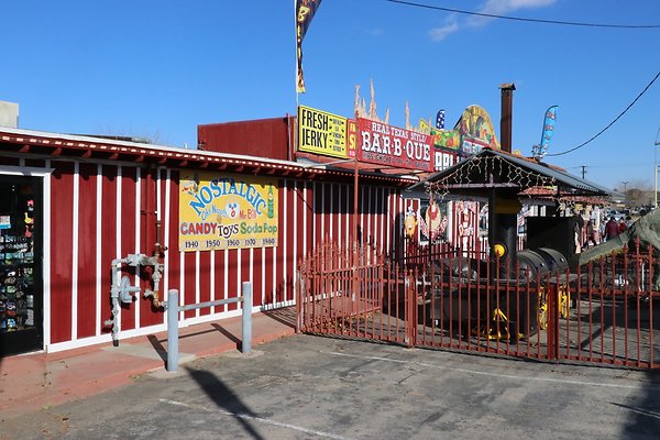 CharlieBrown restaurant - 22