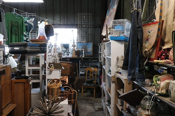 AntiqueBarn - 14